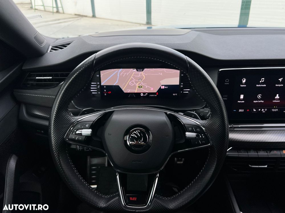 Skoda Octavia 2.0 TDI DSG RS Plus - 25