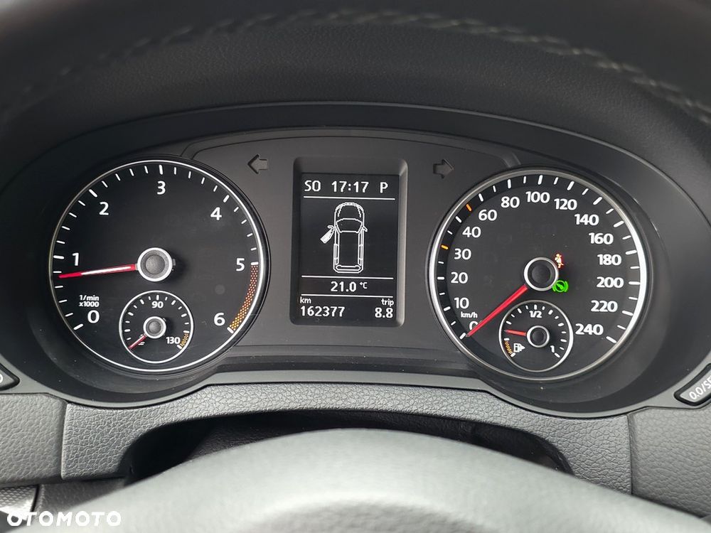 Volkswagen Sharan 2.0 TDI Comfortline DSG - 22