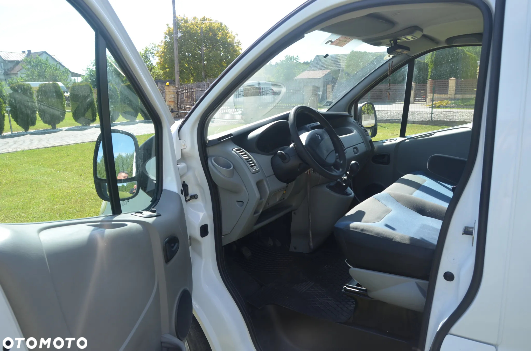 Renault Trafic - 15