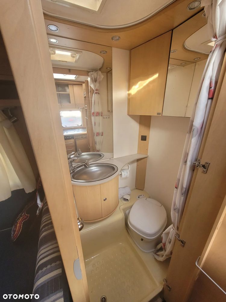 Dethleffs Camper 440 - 11