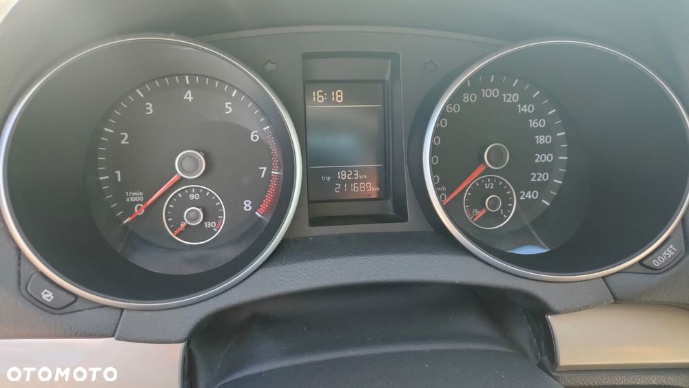 Volkswagen Golf - 3