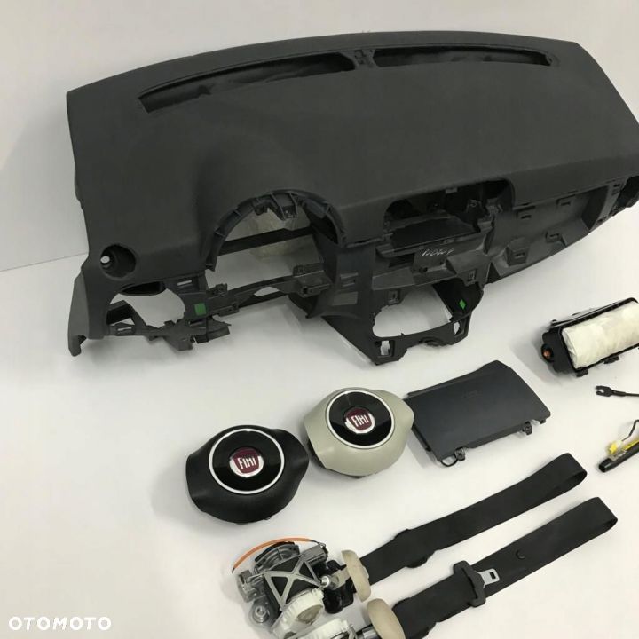 FIAT 500 DESKA ROZDZIELCZA KONSOLA KOKPIT PULPIT PODUSZKI AIRBAG AIR BAG PASY KIT SET - 2