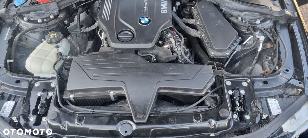 BMW Seria 3 320d xDrive Sport Line - 15