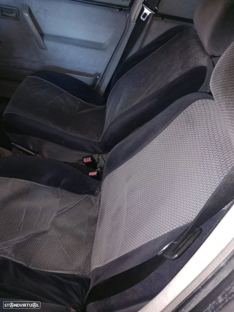 Opel Corsa 1.2 GL - 7