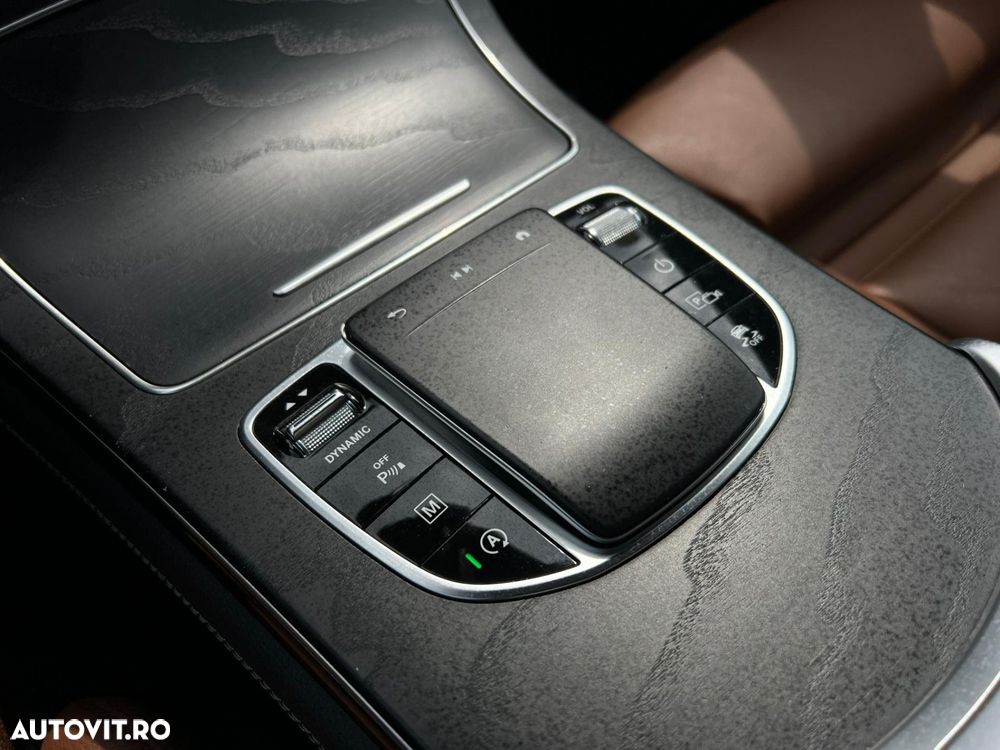Mercedes-Benz GLC - 17