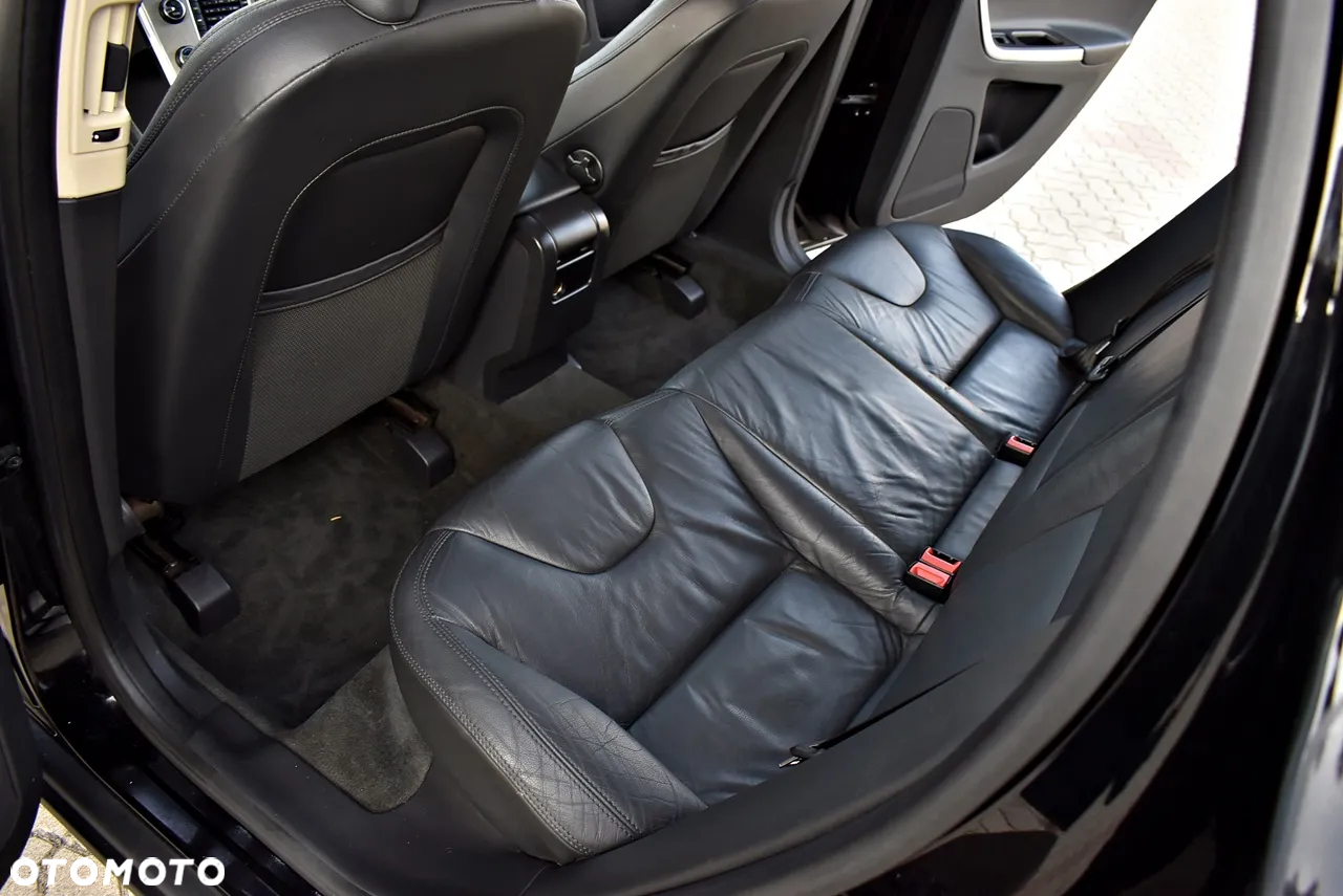 Volvo XC 60 D3 Summum - 38
