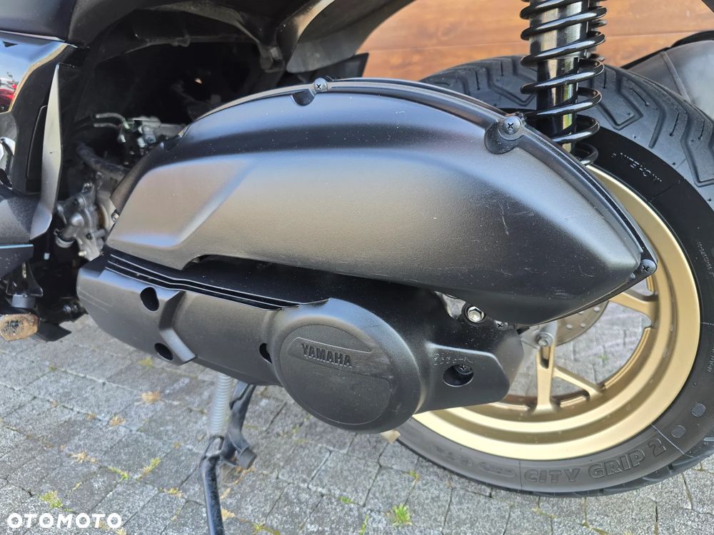 Yamaha X-max - 31