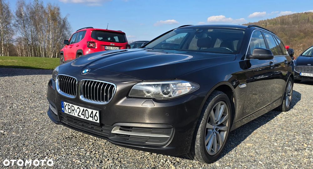 BMW Seria 5 520d xDrive - 1