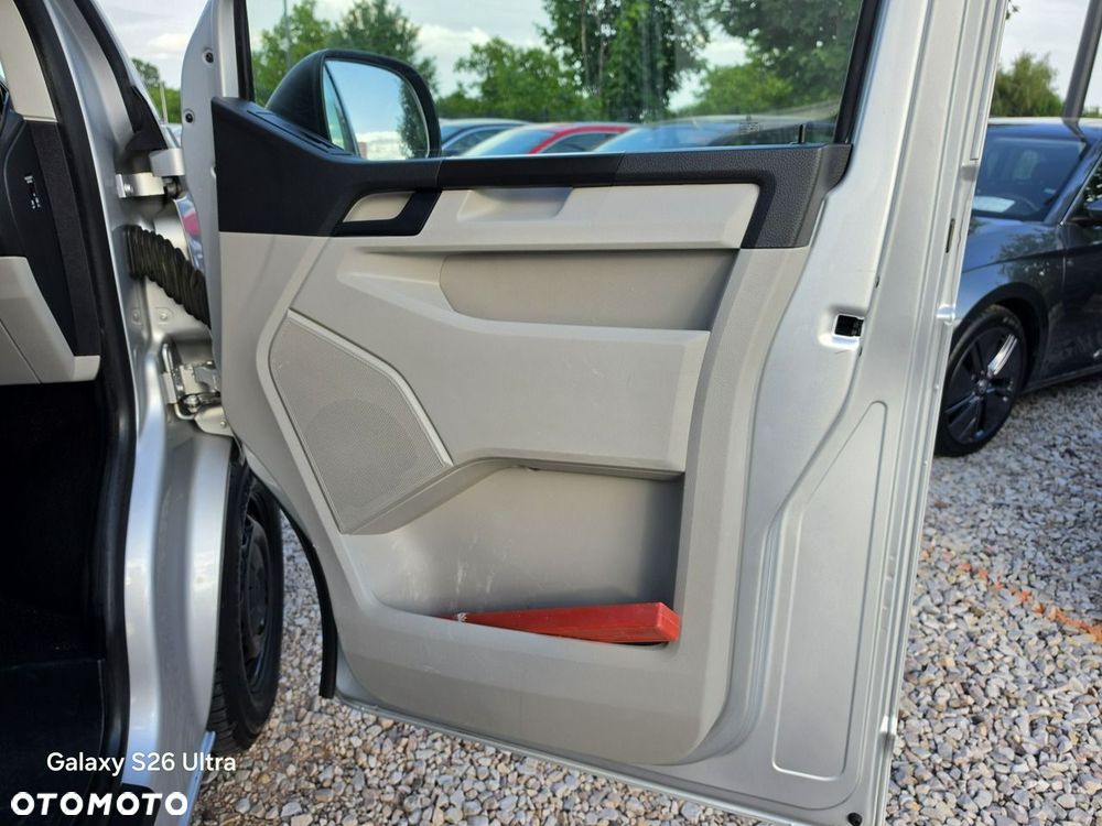 Volkswagen Transporter - 32
