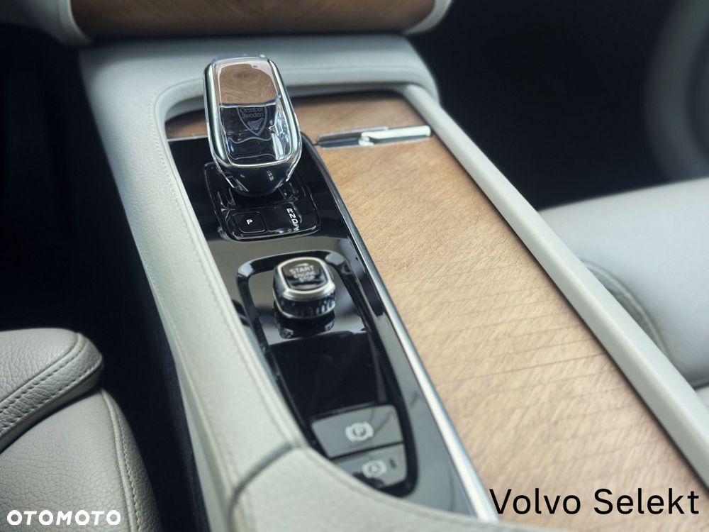 Volvo XC 90 - 24