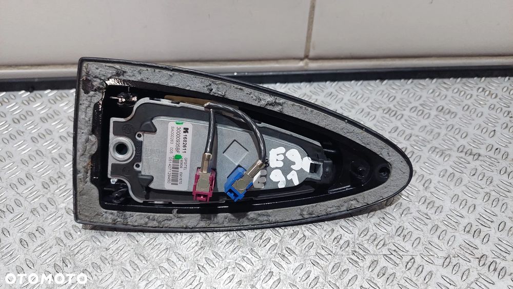 ANTENA REKINEK DACHOWY BMW E90 NR 30000935BF KOLOR 475 - 4