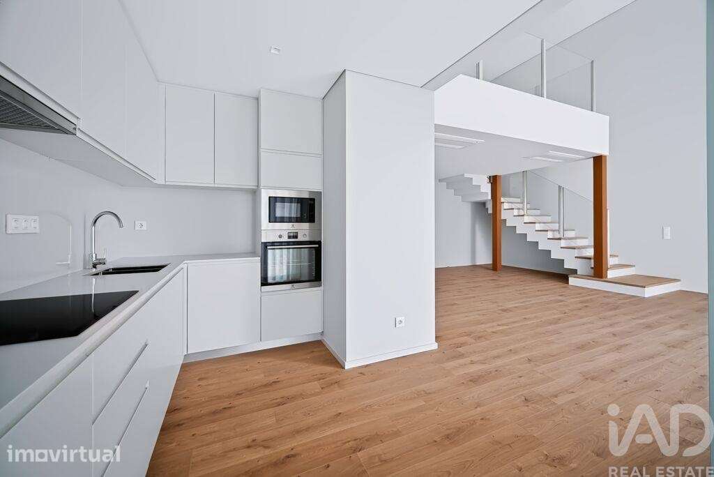 Duplex T3 em Algés, Linda-a-Velha e Cruz Quebrada-Dafundo de 197 m2 - Grande imagem: 3/8