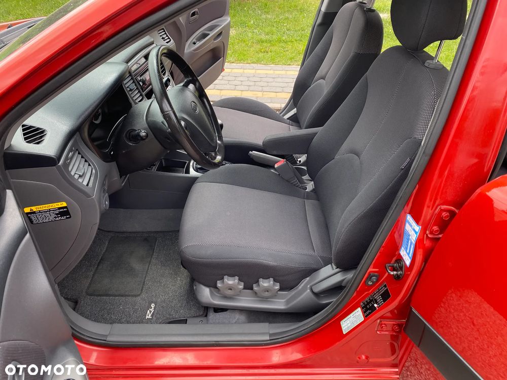 Kia Rio 1.6 Spirit - 23