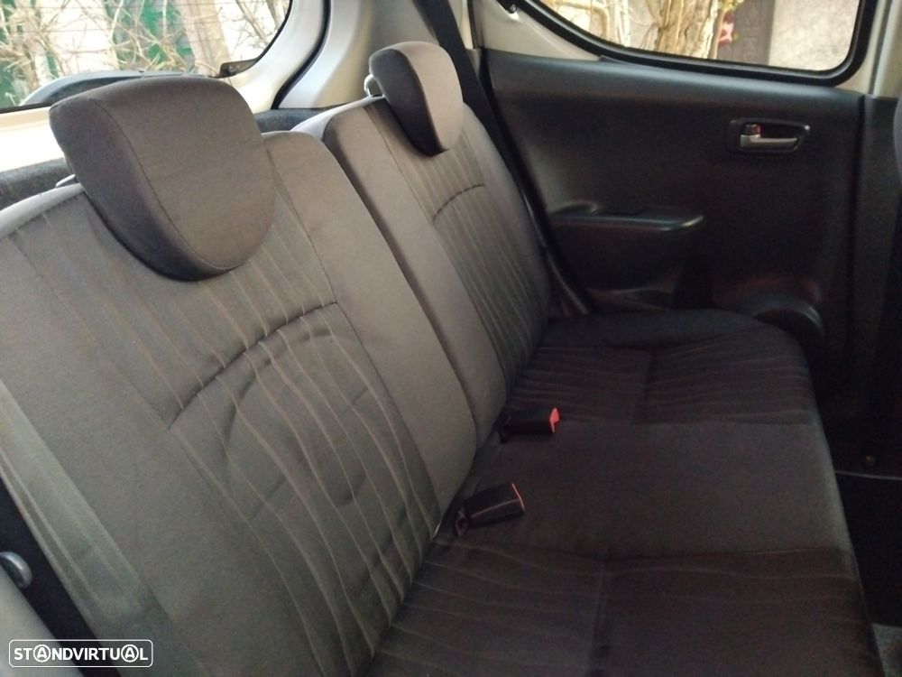 Nissan Pixo 1.0 Acenta AT - 12