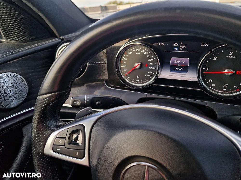 Mercedes-Benz E 220 d Aut. - 31