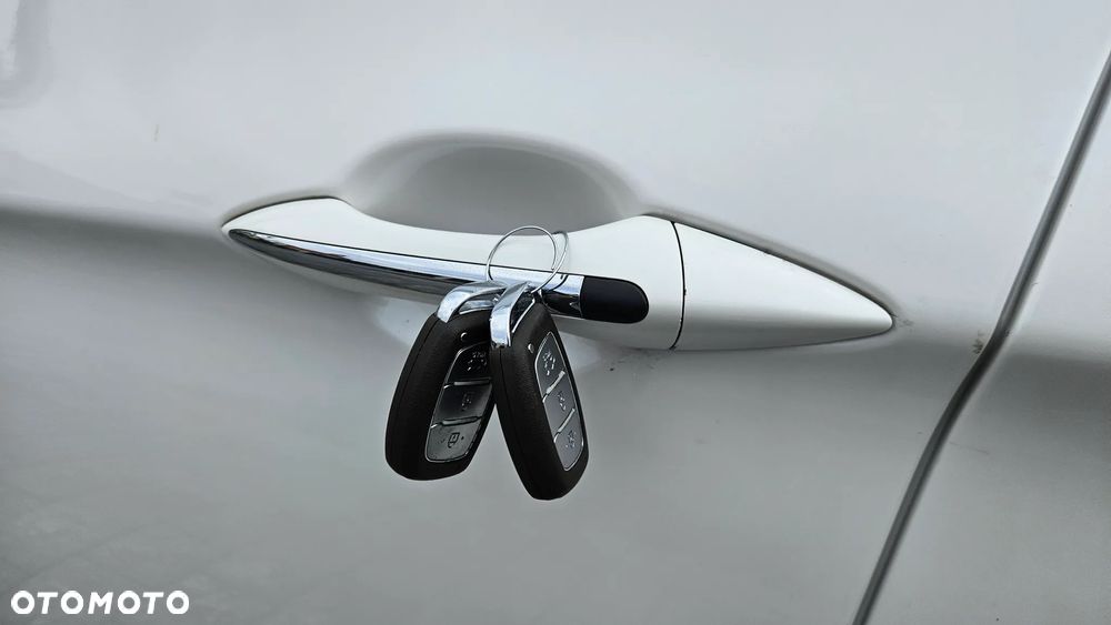 Hyundai i40 Kombi 2.0 Automatik Premium - 31