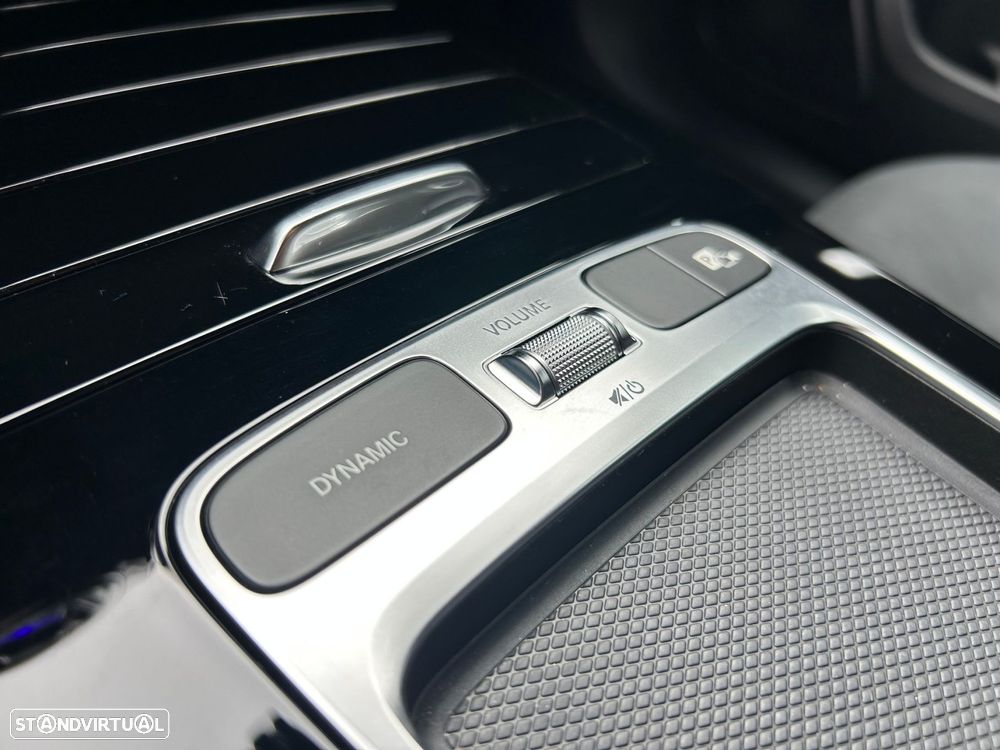 Mercedes-Benz A 200 - 52