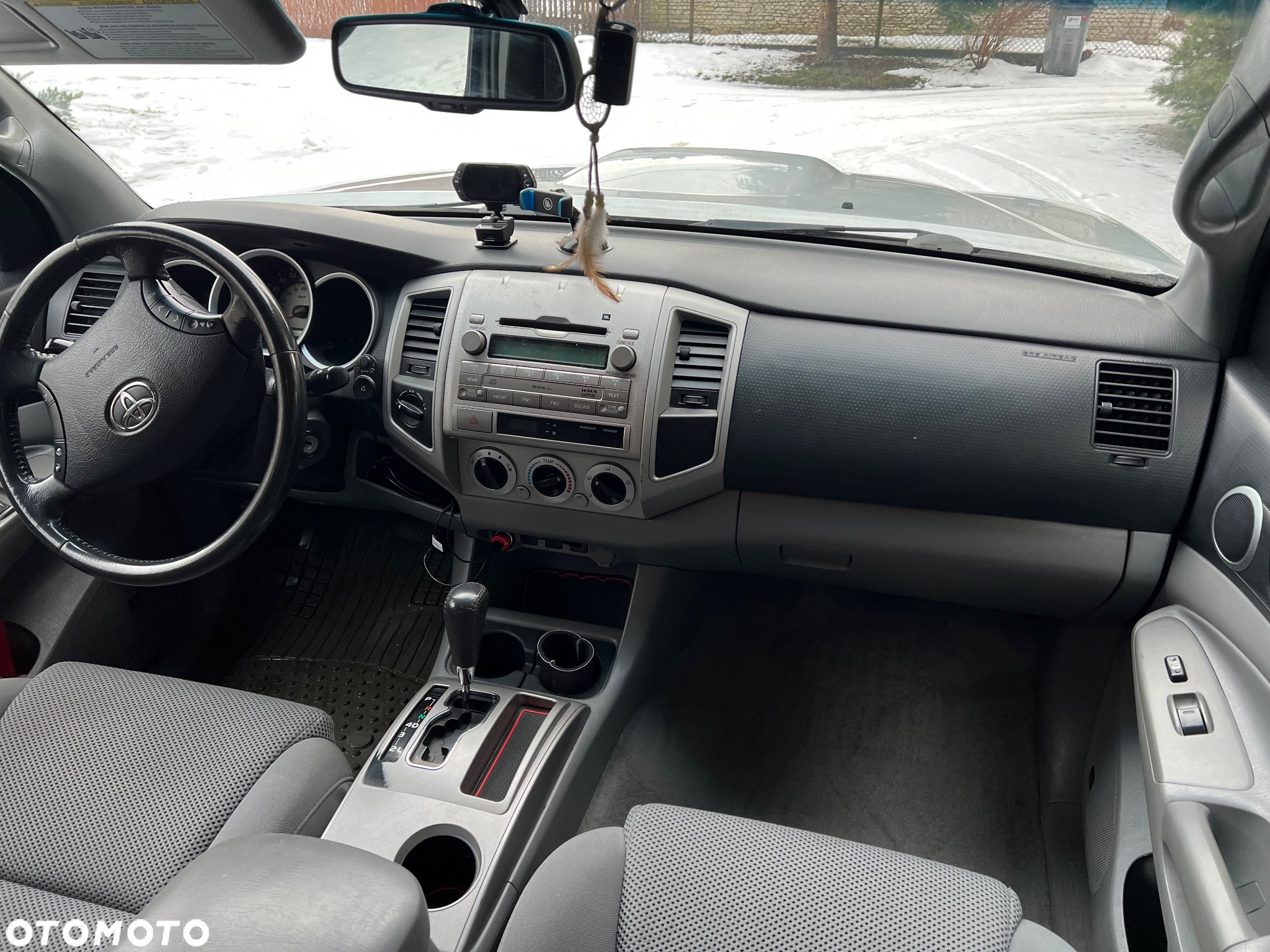 Toyota Tacoma - 12