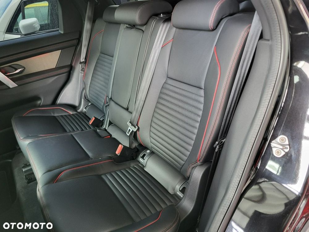 Land Rover Discovery Sport - 23