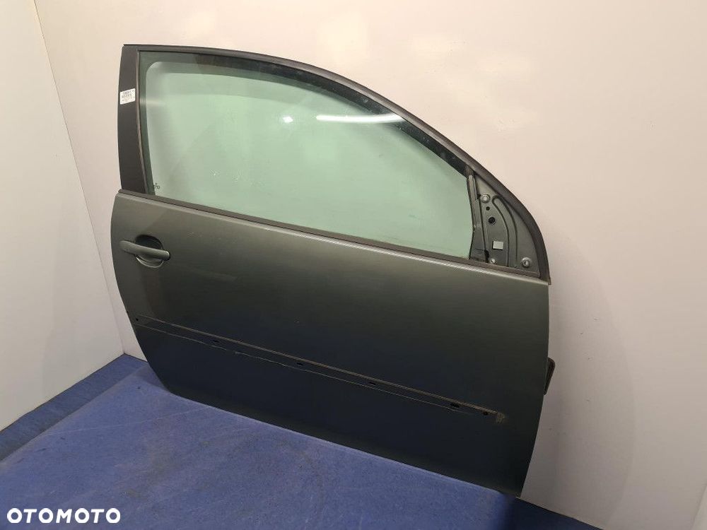 VOLKSWAGEN GOLF V 3D 1.4 KAT DRZWI PRZÓD PRAWE   LA6Q - 6