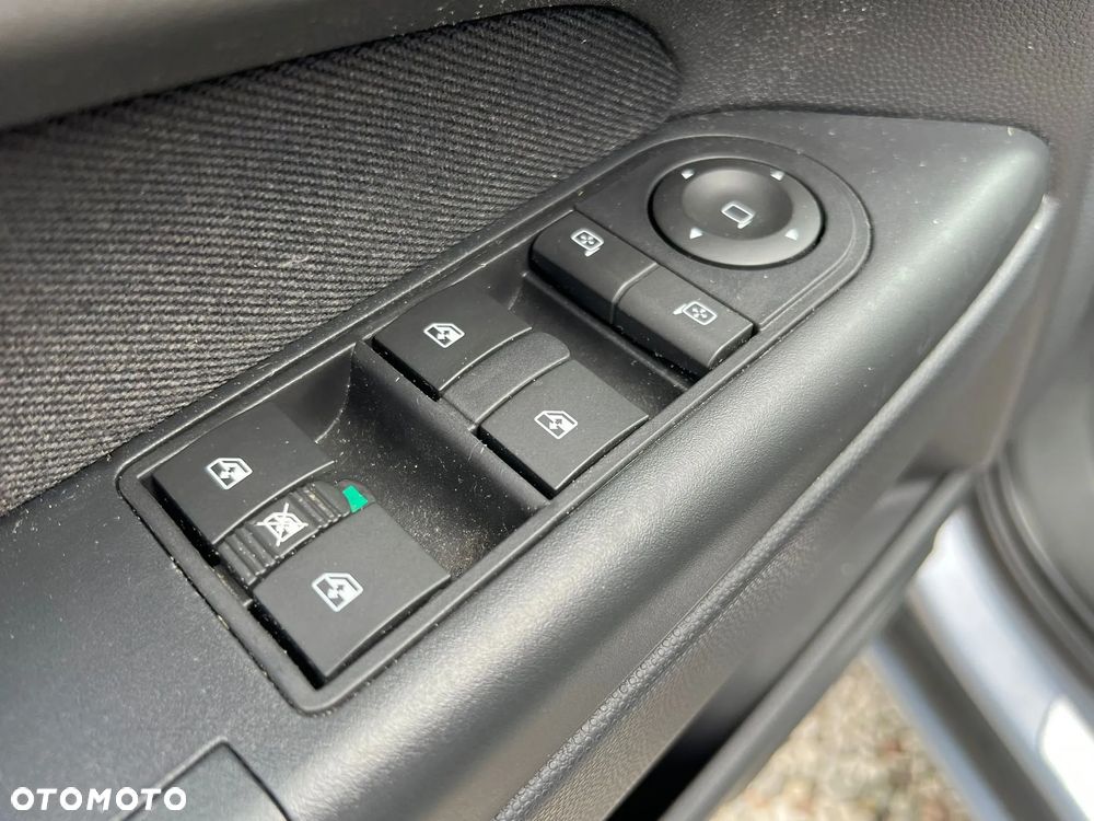 Opel Zafira 1.8 Easytronic Family Plus - 24