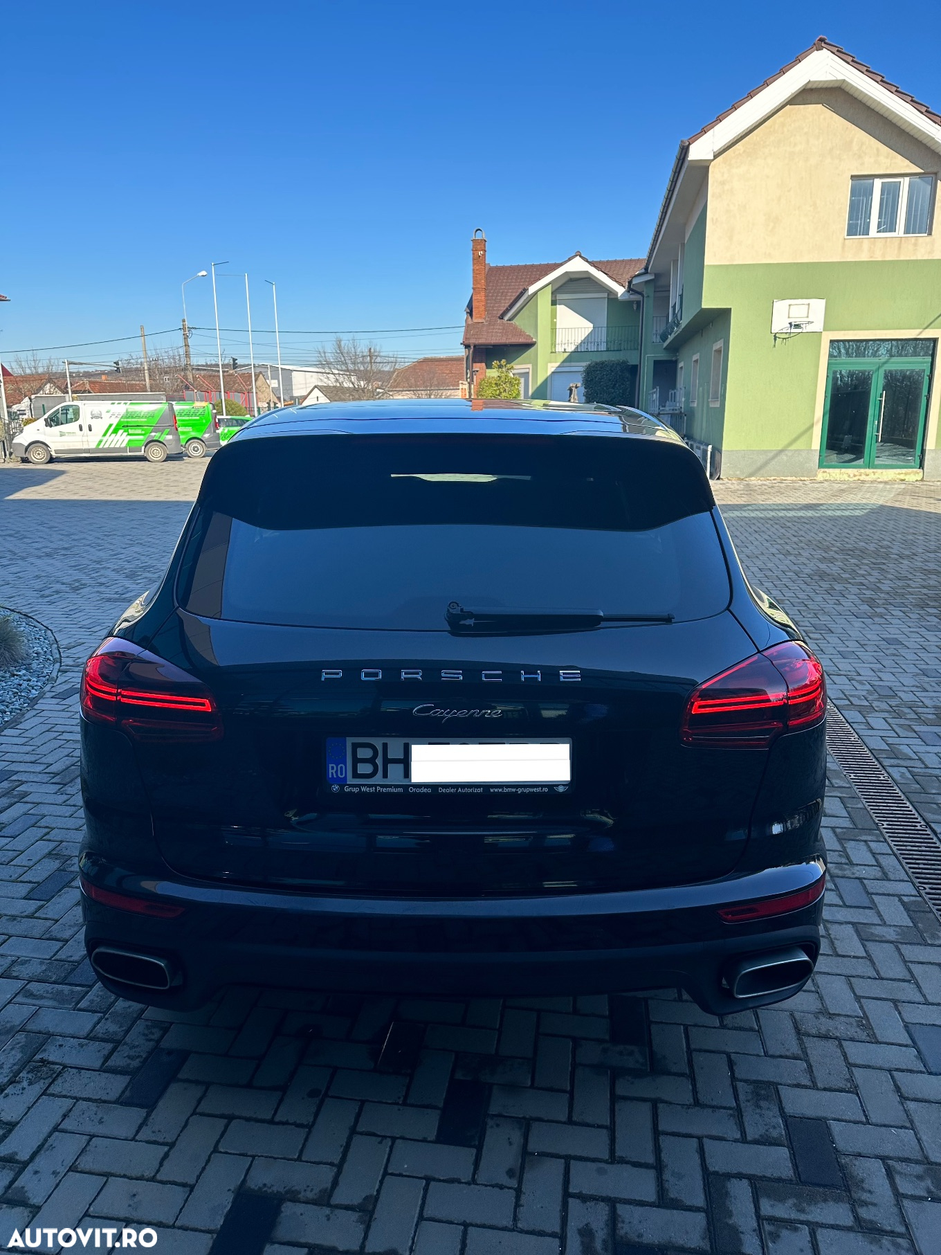 Porsche Cayenne 3.0 L - 4