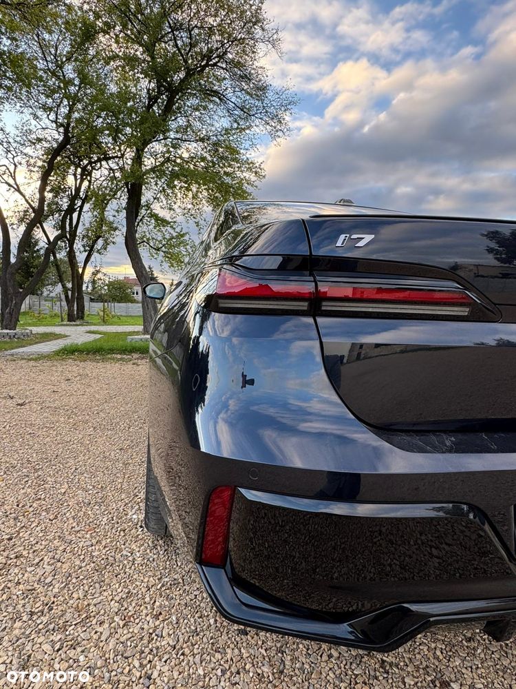 BMW i7 105.7kWh eDrive50 - 14