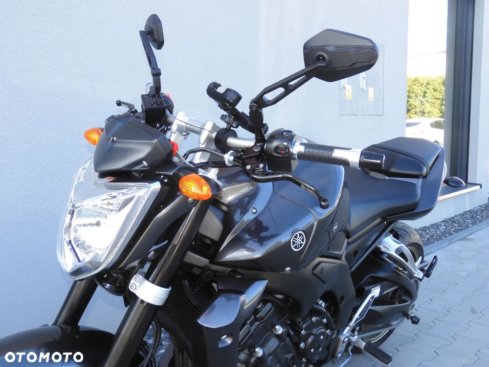 Yamaha FZ - 20