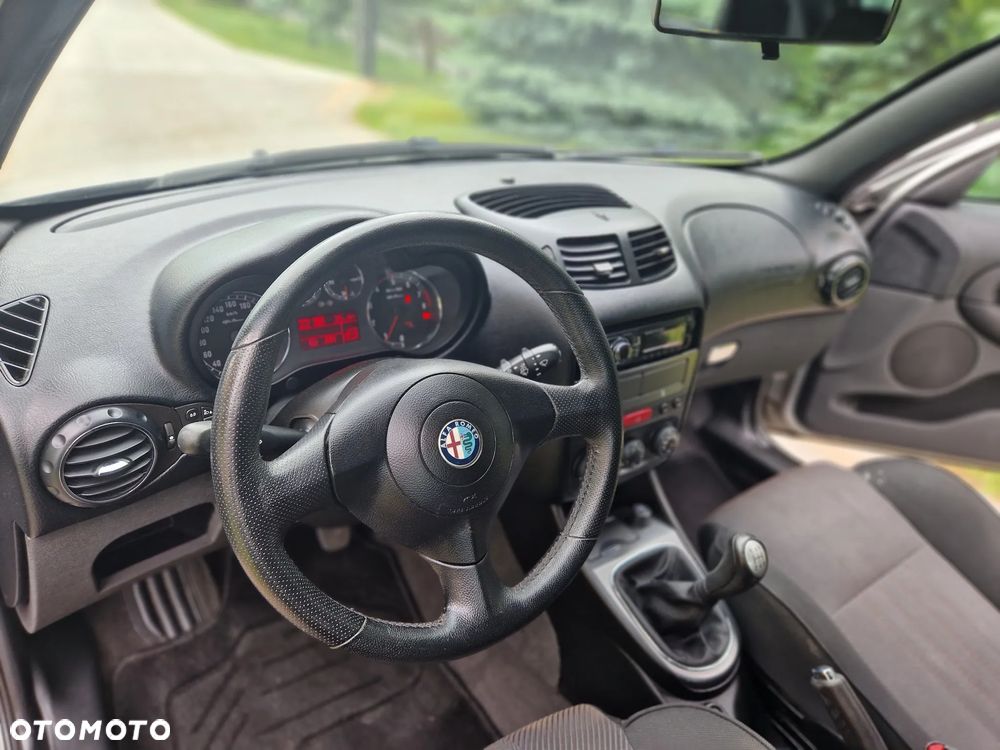 Alfa Romeo 147 1.6 ECO Black Line - 16