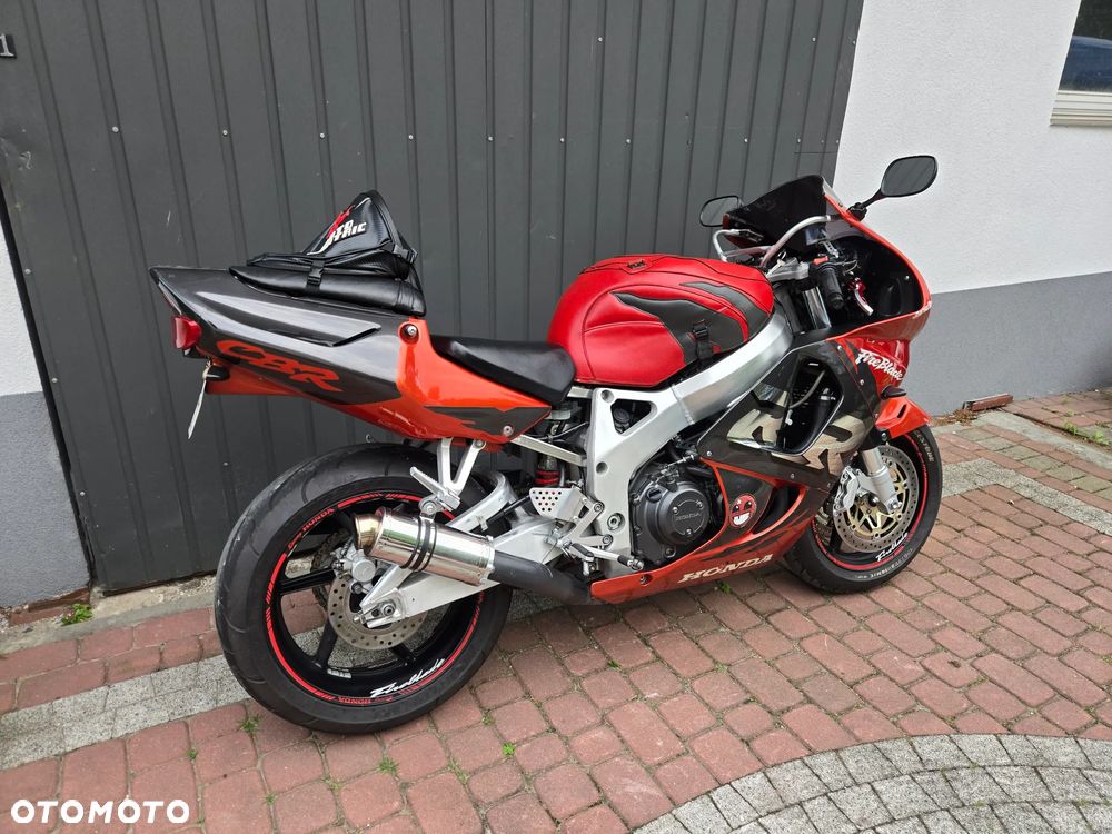 Honda CBR - 7