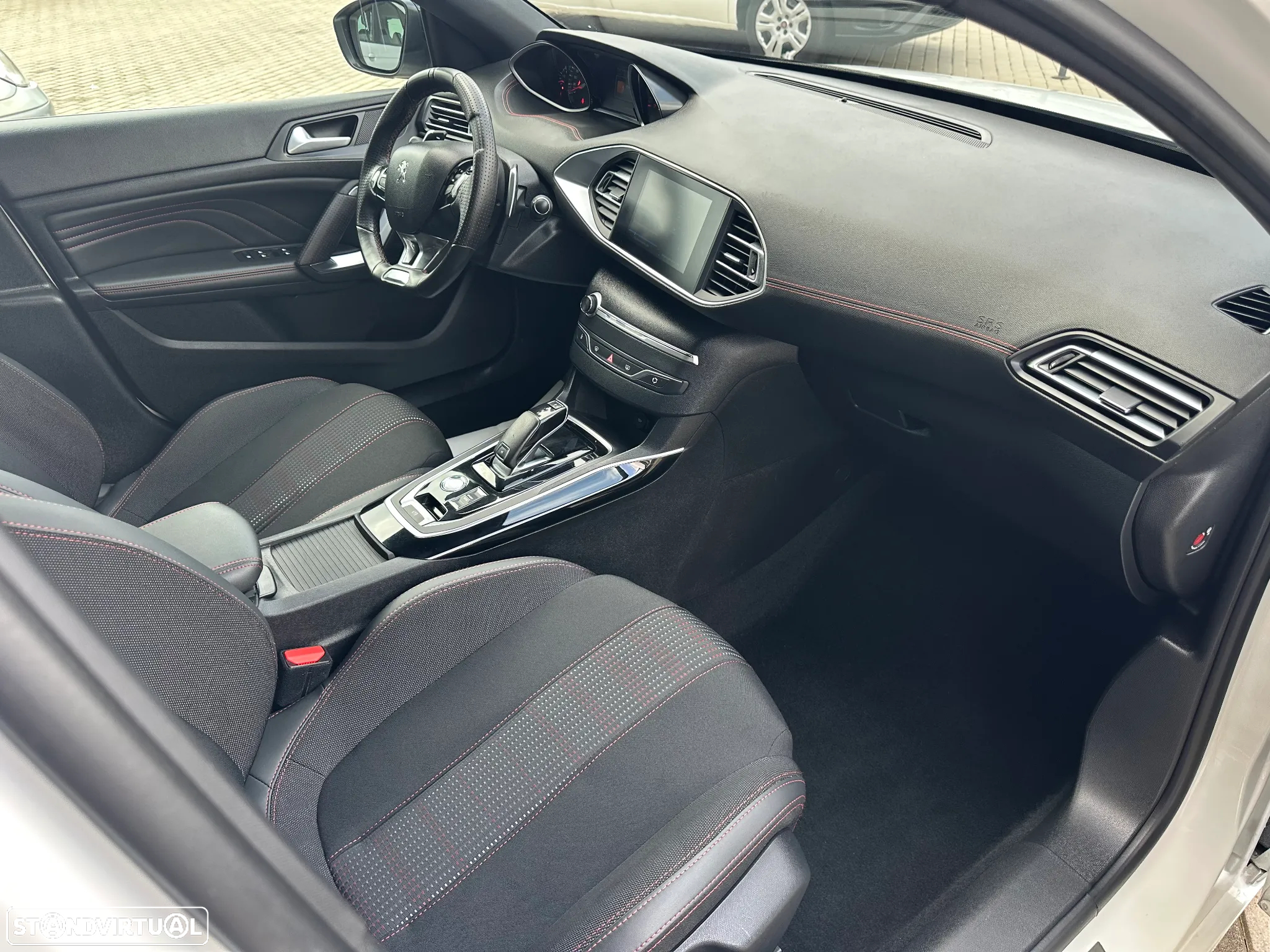 Peugeot 308 PureTech 130 EAT8 GT - 18