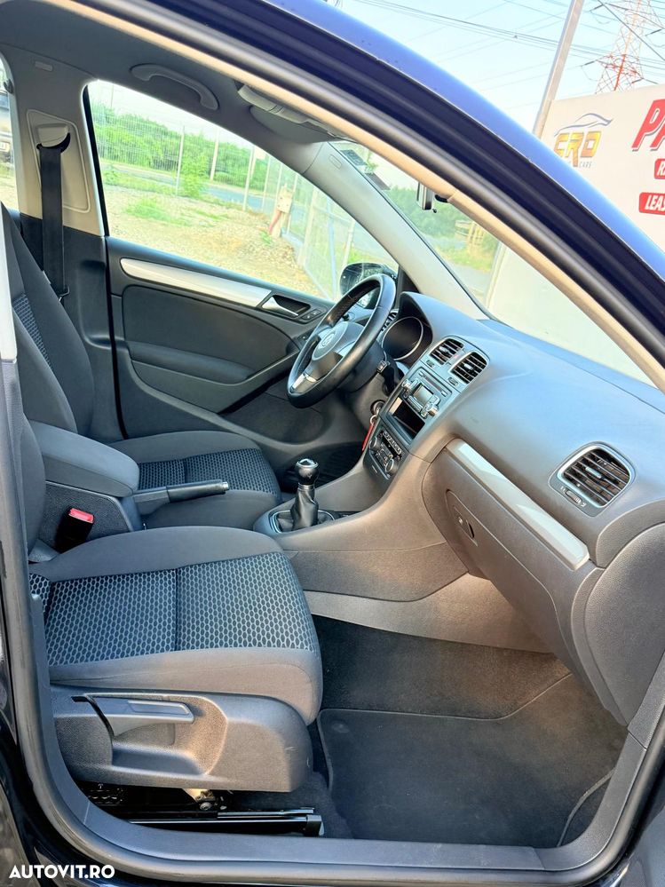 VOLKSWAGEN Golf 2011 — imagine 17