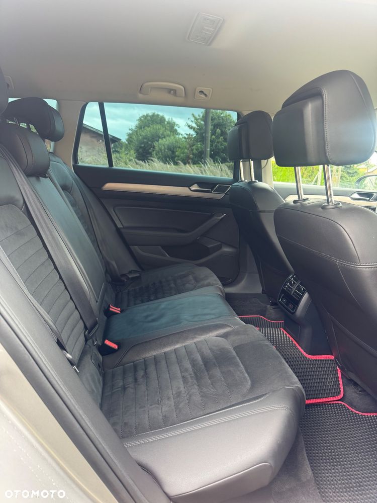 Volkswagen Passat 2.0 TDI Bi-Turbo BMT 4Mot Highline DSG - 15