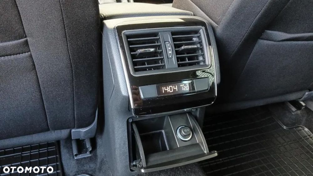 Skoda Superb 2.0 TDI Ambition DSG - 20