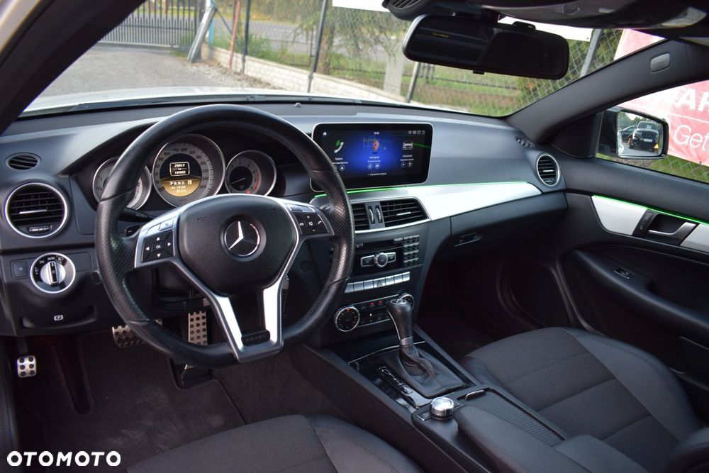 Mercedes-Benz Klasa C 180 BlueEFFICIENCY 7G-TRONIC Edition 1 - 7