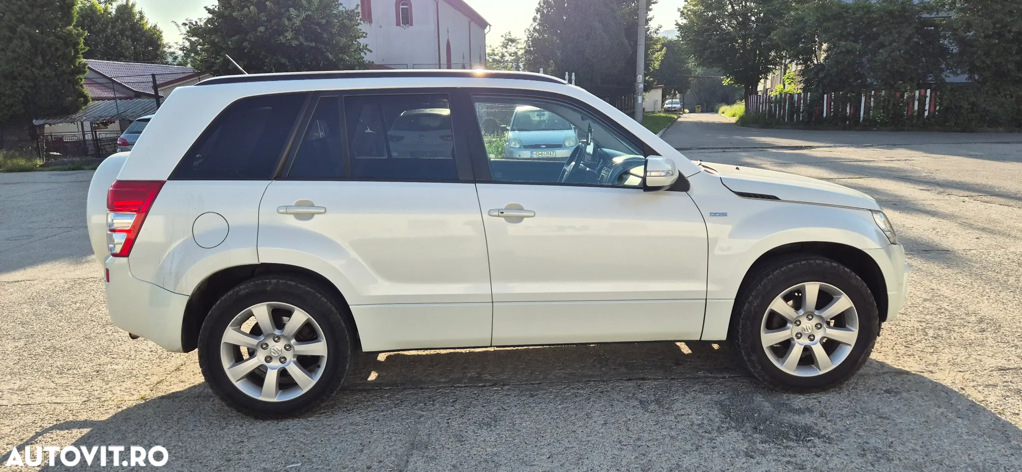 Suzuki Grand Vitara 1.9 DDIS JLX Navi - 2