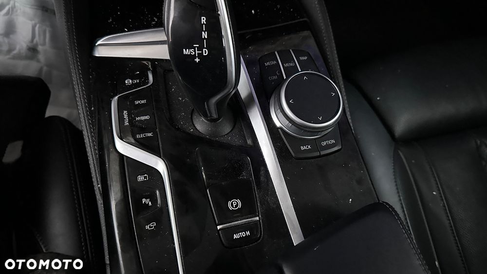 BMW Seria 5 530e xDrive Luxury Line sport - 18