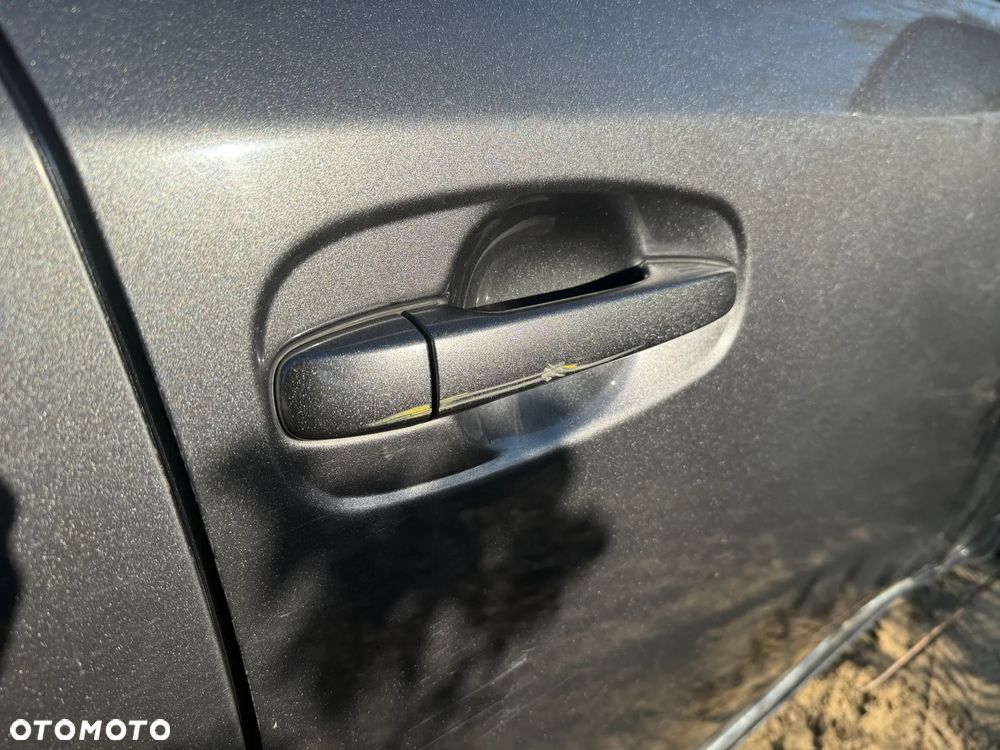 Toyota Avensis 2.0 Prestige NAVI - 7