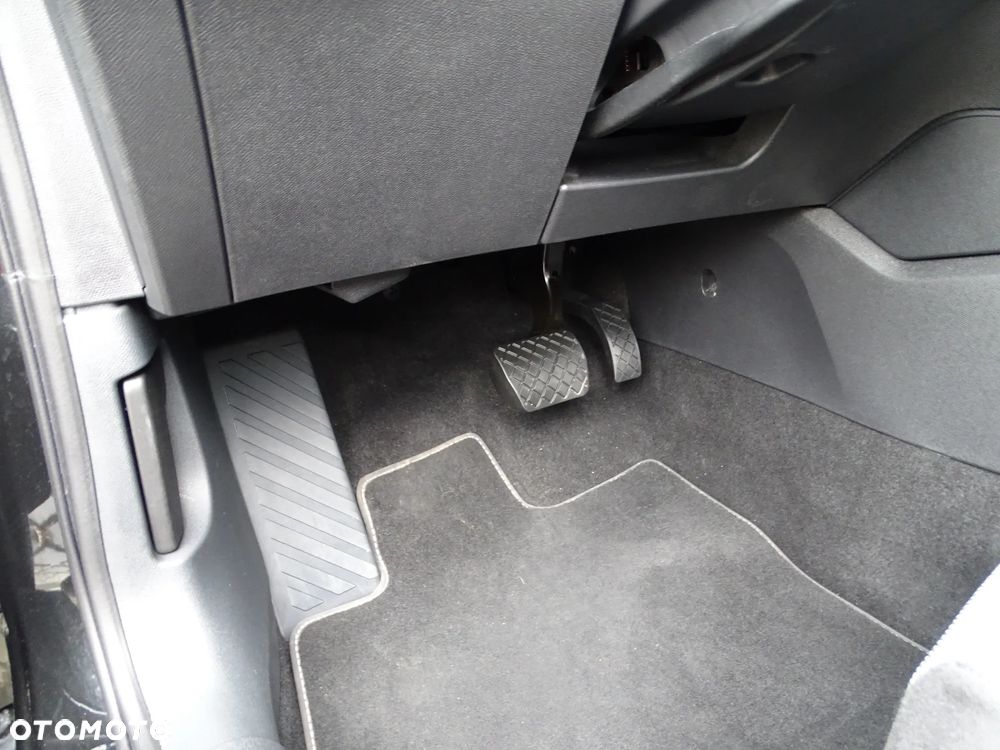 Seat Leon 1.5 eTSI Full LED DSG - 15