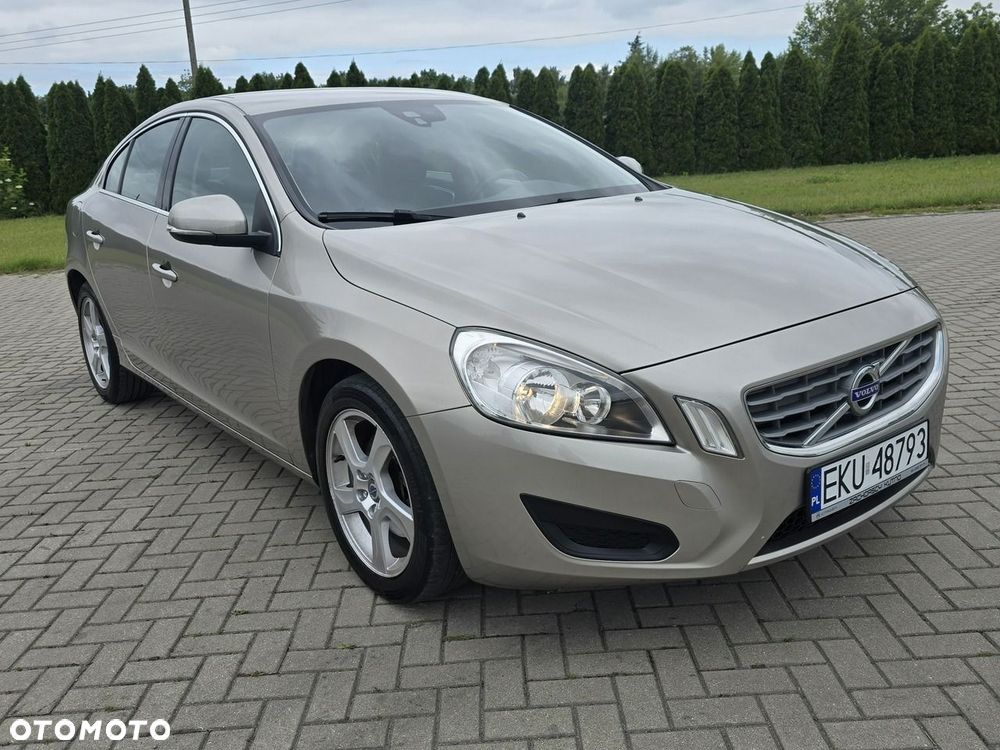 Volvo S60 - 3