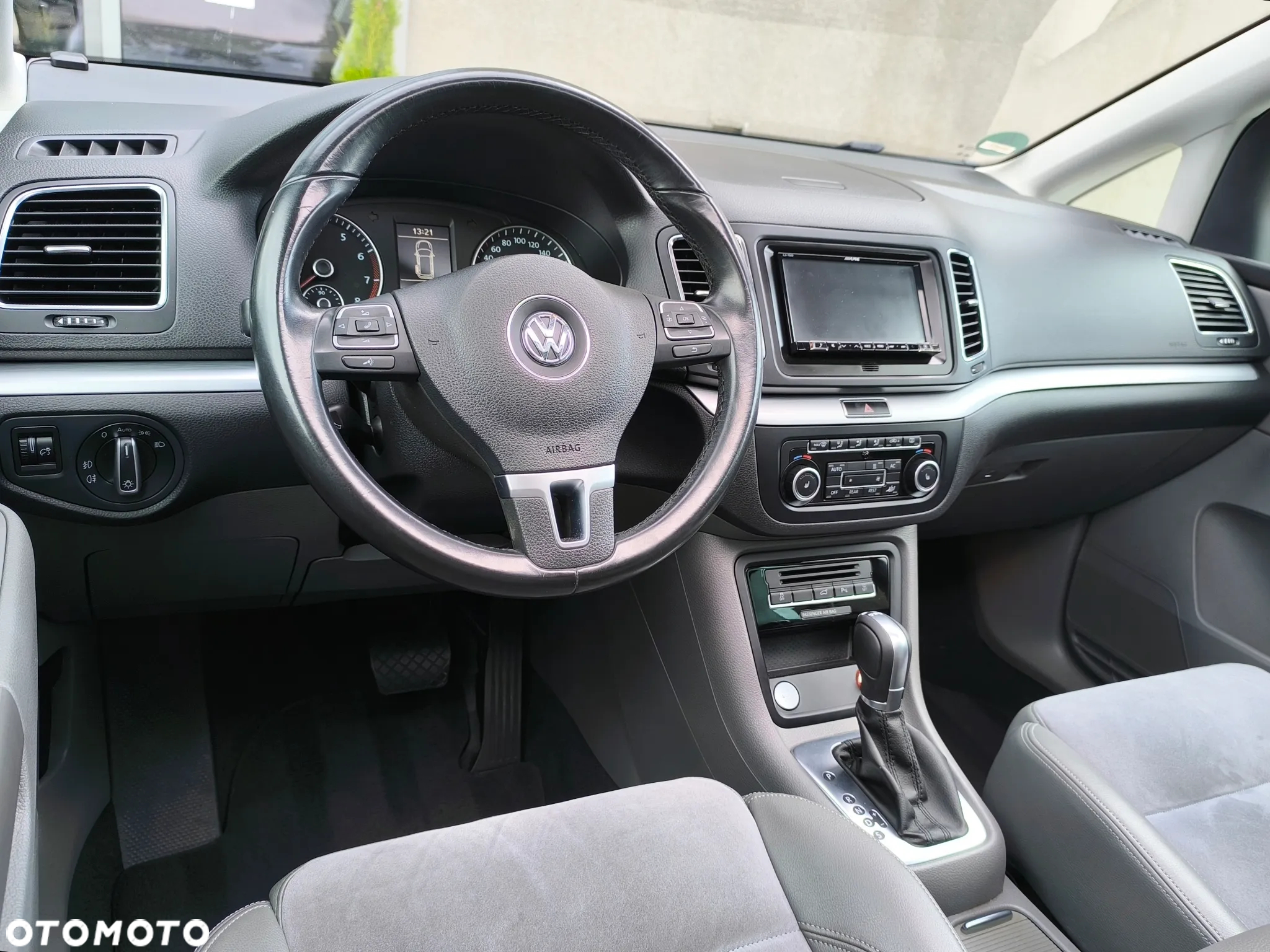 Volkswagen Sharan 2.0 TSI Highline DSG - 32