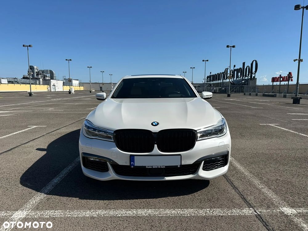 BMW Seria 7 2019 photo 2