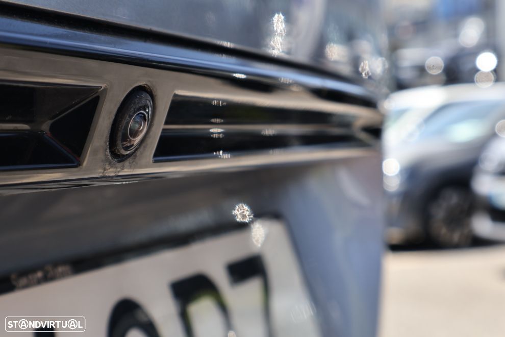 Peugeot 2008 1.2 Hybrid Allure e-DCS6 - 7