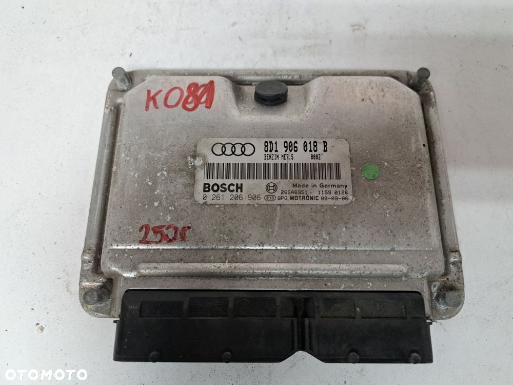 AUDI A3 8L KOMPUTER  STEROWNIK  SILNIKA 8D1906018B - 1