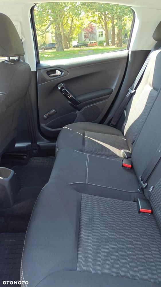 Peugeot 208 1.2 PureTech Active - 14