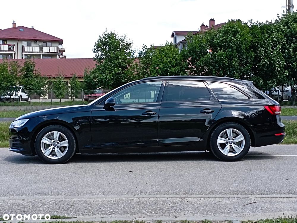 Audi A4 Avant - 4