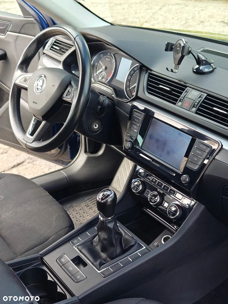 Skoda Superb 2.0 TDI Active - 14
