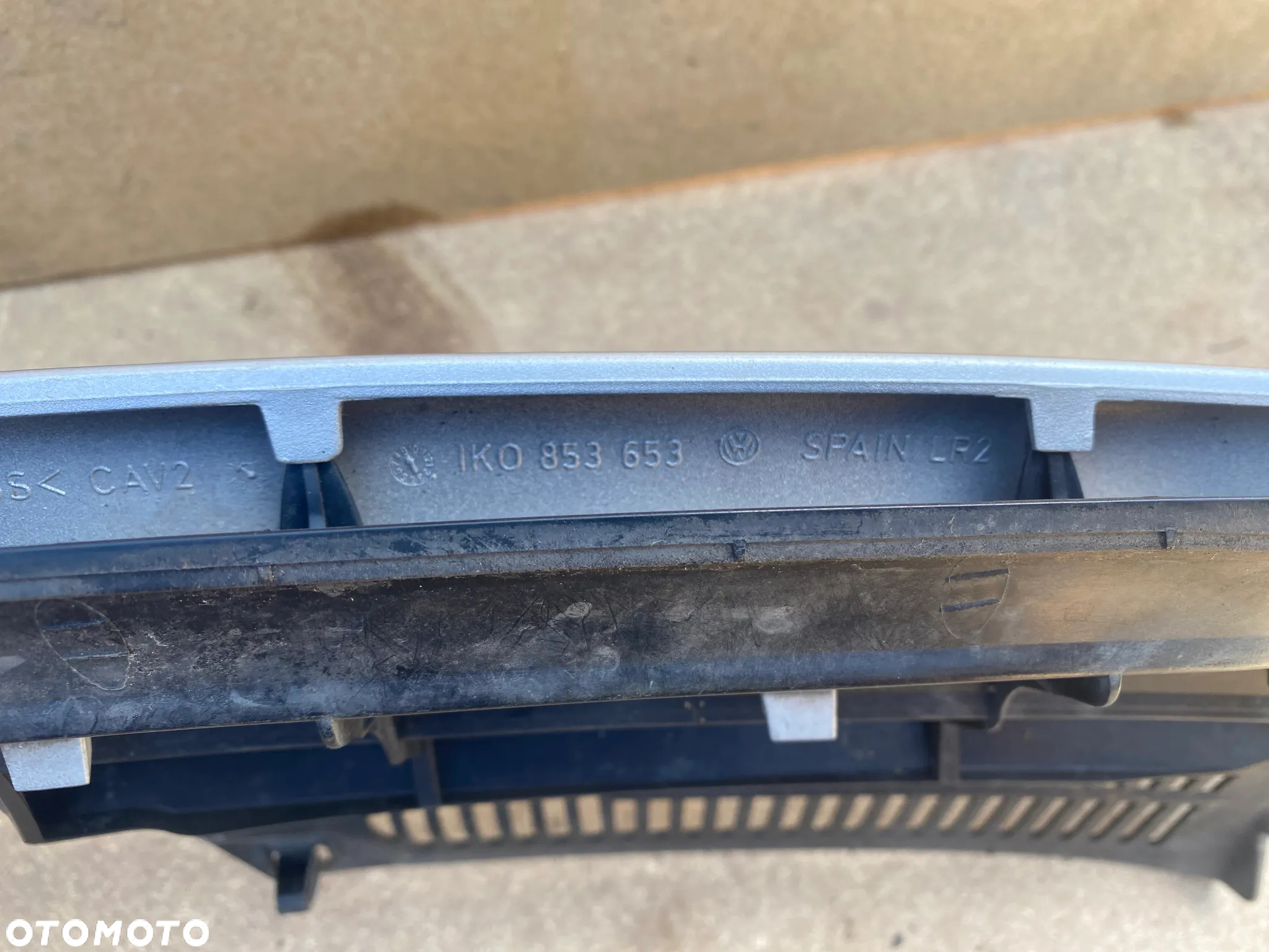GRILL ATRAPA CHŁODNICY  VW VOLKSWAGEN GOLF V 1K0853655A LA7W - 4