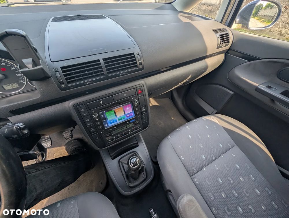 Volkswagen Sharan - 33