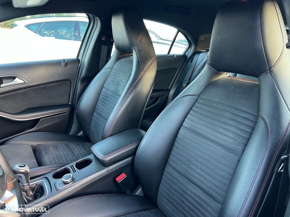 Mercedes-Benz A 180 d AMG Line - 13